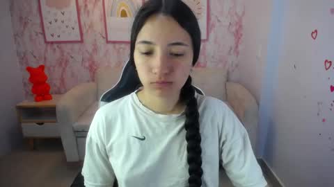 Snapshot of kimberly_thomson_t chatting on 09-20-25, 10:38 kimberly online show from 09-20-25, 10:38