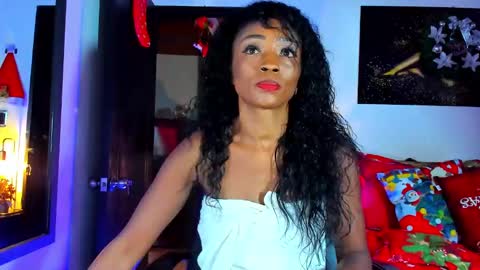 Snapshot of kimberlybanks2 chatting on 12-18-24, 11:24 Kimberly Banks online show from 12-18-24, 11:24