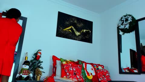 Kimberly Banks online show from 12-04-25, 10:02