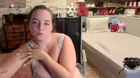 kimberlycaprice online show from 07-28-26, 04:39