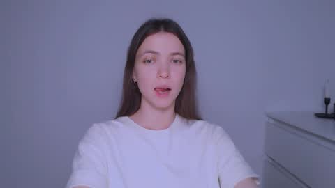 Snapshot of kimberlyhart_ chatting on 12-22-24, 02:06 Kimberly online show from 12-22-24, 02:06