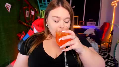 The one that you wont be able to forget online show from 02-25-25, 03:16