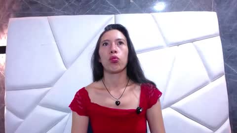 Snapshot of kimberlypink_ chatting on 02-06-26, 11:13 Kimberly online show from 02-06-26, 11:13