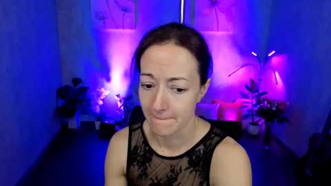 Kimberly online show from 03-09-25, 04:33