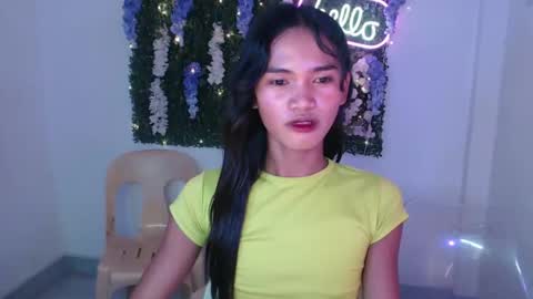 Snapshot of kimbratx chatting on 12-21-24, 12:31 kimbratx online show from 12-21-24, 12:31