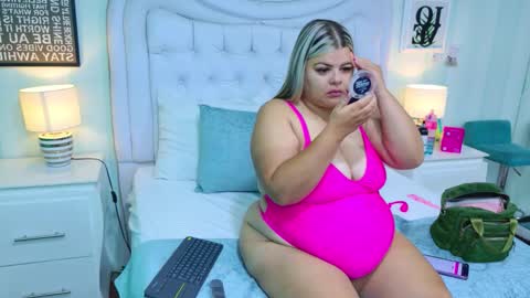 Snapshot of kimbrookss chatting on 10-06-25, 11:07 KimBrooks online show from 10-06-25, 11:07
