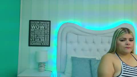 Snapshot of kimbrookss chatting on 10-12-25, 11:09 KimBrooks online show from 10-12-25, 11:09