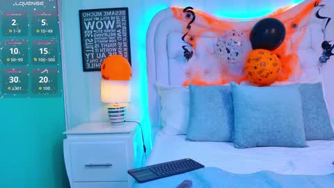 KimBrooks online show from 10-25-25, 11:07