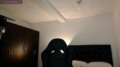 Snapshot of kimcandy_ chatting on 09-29-25, 11:31 CAMI online show from 09-29-25, 11:31