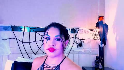 Snapshot of kimcossey2 chatting on 10-15-25, 03:17 Kim cossey online show from 10-15-25, 03:17