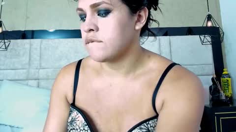 Snapshot of kimcossey2 chatting on 02-18-26, 02:07 Kim cossey online show from 02-18-26, 02:07