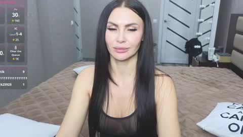 Snapshot of kimdavisbaby chatting on 01-28-25, 05:03 KIm online show from 01-28-25, 05:03