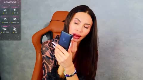 Snapshot of kimdavisbaby chatting on 10-06-25, 04:21 KIm online show from 10-06-25, 04:21