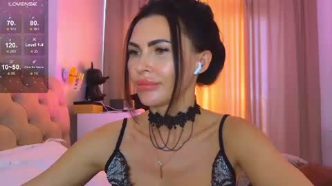 KIm online show from 06-15-26, 02:52