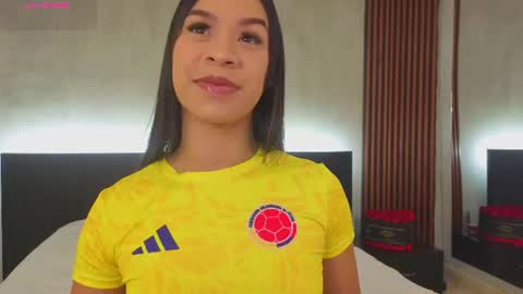 kimhilton online show from 07-31-26, 04:01