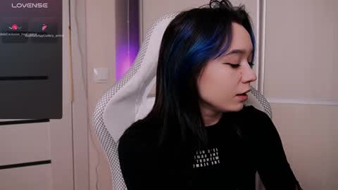 Kimiko online show from 05-01-26, 04:44