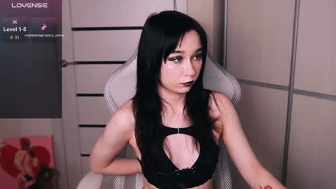 Kimiko online show from 06-15-26, 05:42
