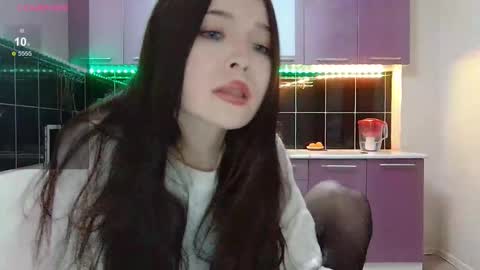kimiko_shine online show from 12-18-25, 08:04