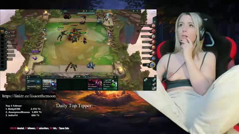 Snapshot of kimilee22 chatting on 02-12-25, 10:15 Wolfs Girl online show from 02-12-25, 10:15