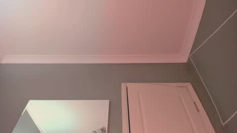 Kiki  online show from 12-22-24, 05:01