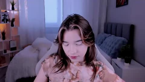 Snapshot of kimm_wong chatting on 06-11-26, 03:59 kimm wong online show from 06-11-26, 03:59