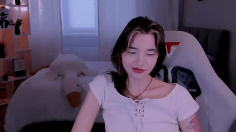 Snapshot of kimm_wong chatting on 06-12-26, 03:49 kimm wong online show from 06-12-26, 03:49