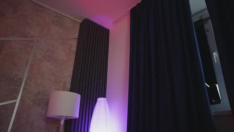 Snapshot of kimmblaze chatting on 03-08-26, 05:00 Kim online show from 03-08-26, 05:00