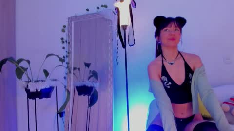 Snapshot of kimmcarter chatting on 10-06-25, 02:53 Kimm online show from 10-06-25, 02:53