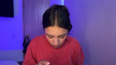 kimmi online show from 06-18-26, 08:57