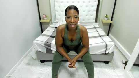 Snapshot of kimmturner chatting on 01-23-25, 07:11 Kim online show from 01-23-25, 07:11