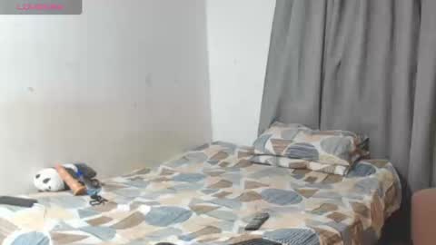 kimmy94192 online show from 09-10-25, 02:50