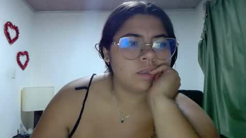 Kimmy online show from 09-22-25, 03:19