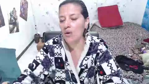 Snapshot of kimmy_sander1 chatting on 01-11-25, 06:45 Kimmy online show from 01-11-25, 06:45