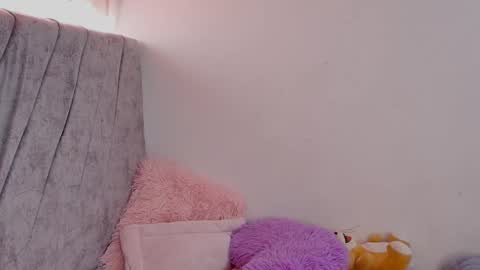 kimm online show from 10-10-25, 06:18