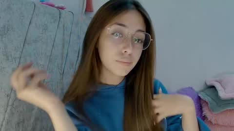 kimm online show from 10-19-25, 05:08