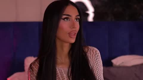 Kim online show from 10-03-25, 02:03