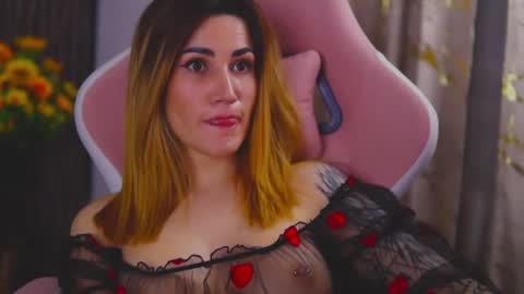 Snapshot of kimskye chatting on 02-03-25, 01:41 KimSkye online show from 02-03-25, 01:41