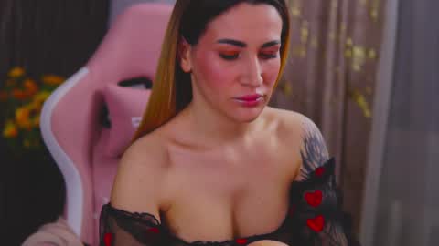 Snapshot of kimskye chatting on 02-24-25, 12:52 KimSkye online show from 02-24-25, 12:52