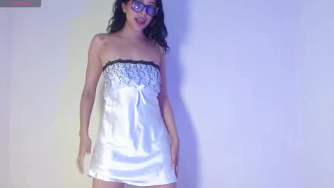 Snapshot of kimwi1 chatting on 11-07-25, 02:06 kimm online show from 11-07-25, 02:06