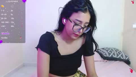 Snapshot of kimwi1 chatting on 03-12-26, 11:55 kimm online show from 03-12-26, 11:55