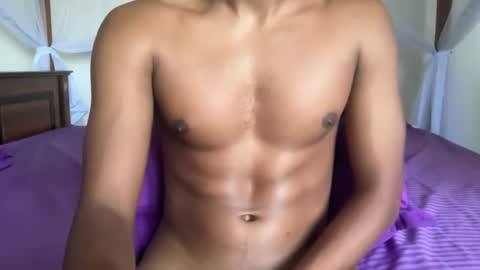 Snapshot of kinda_horny_right_now chatting on 07-03-26, 04:52 Isaac online show from 07-03-26, 04:52