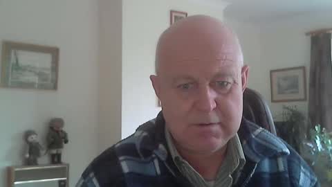 Snapshot of kindahairy4u chatting on 11-09-25, 01:53 kindahairy4u online show from 11-09-25, 01:53