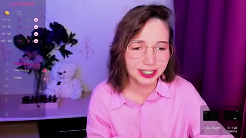 Hazel online show from 02-11-26, 09:09