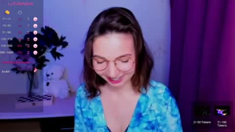 Hazel online show from 04-18-26, 07:07