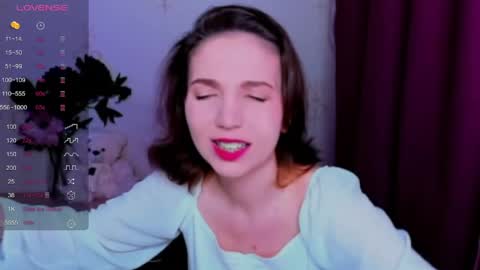 Hazel online show from 05-24-26, 10:20