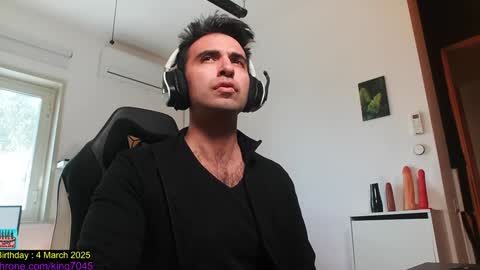 king7045 online show from 01-31-25, 10:52