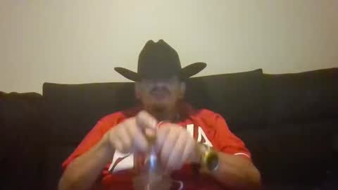 Snapshot of king761987 chatting on 09-15-25, 01:00 king761987 online show from 09-15-25, 01:00