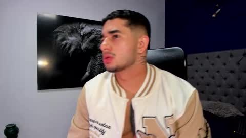 Angel Falconer online show from 12-23-25, 03:04