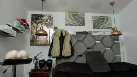 HOT MEN BLACK online show from 01-27-25, 02:02