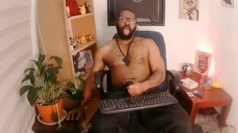 Snapshot of king_mallik chatting on 11-06-25, 02:07 Malik online show from 11-06-25, 02:07